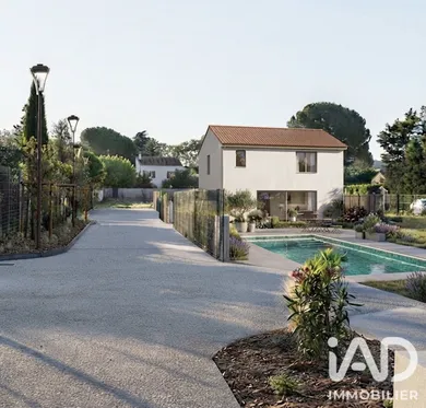 Traditional house in Fontvieille (13990)