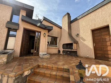 Architectural house in Saint-Alban (31140)
