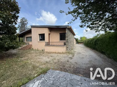Architectural house in Saint-Alban (31140)