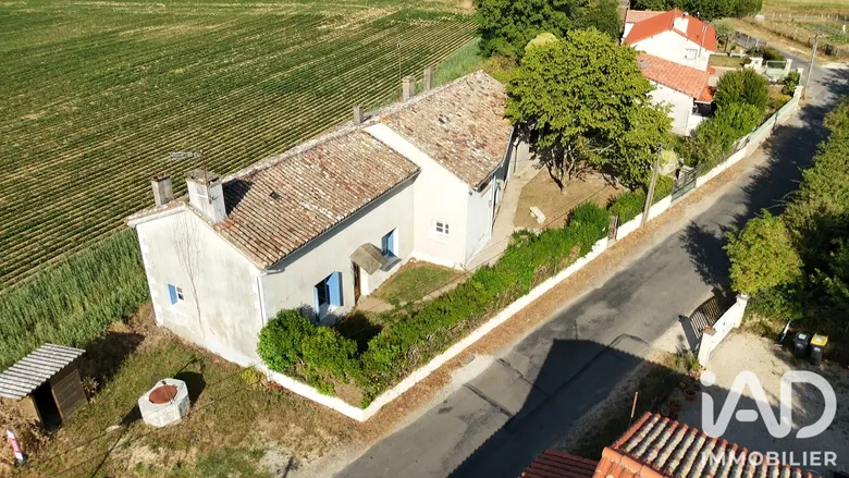 Maison 5 pièces 175 m² · à Champniers · 175 m² · 43 000 €