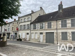 Immeuble à Saint-Savin (86310)