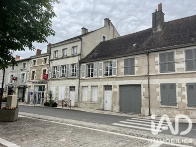 Immeuble à Saint-Savin (86310)