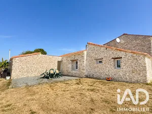 Maison de campagne à Vouvant (85120)