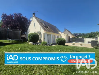 Maison traditionnelle à Oissery (77178)