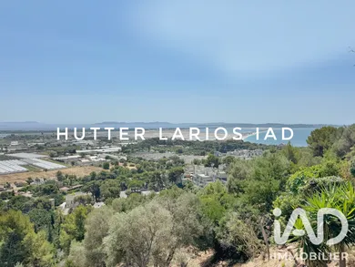Appartement à Hyères (83400)