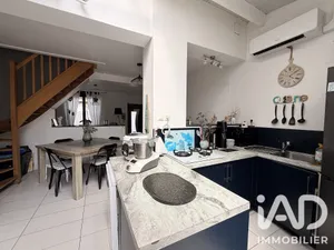 Townhouse in Gondecourt (59147)