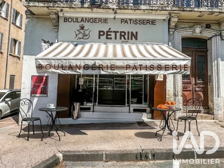 Murs commerciaux à Toulon (83200) · 98 m² · 120 000 €