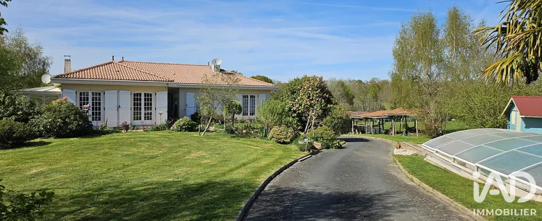 Maison 7 pièces 177 m² · à Mouilleron-le-Captif · 177 m² · 449 500 €
