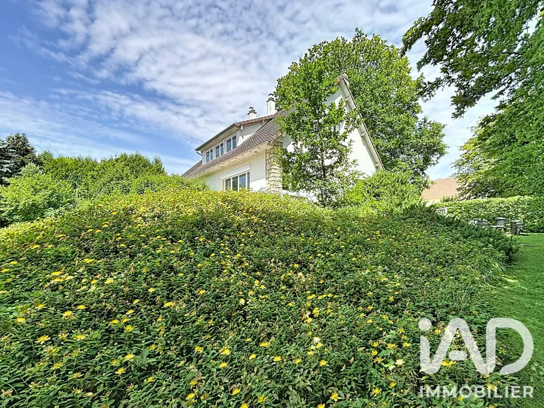 Maison 6 pièces 170 m² · à La Saussaye · 170 m² · 275 000 €
