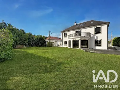 Maison à Pontault-Combault (77340)