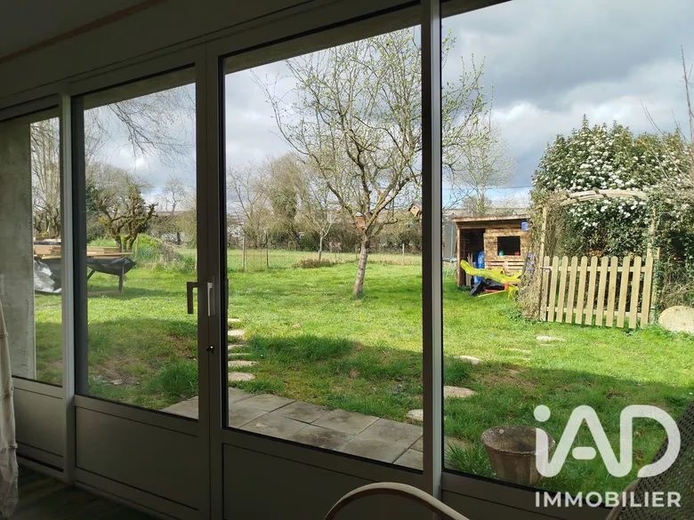 Maison 10 pièces 188 m² · à Saint-Aubin-des-Coudrais · 188 m² · 279 500 €