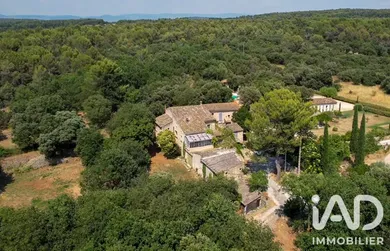Mas à Ménerbes (84560)