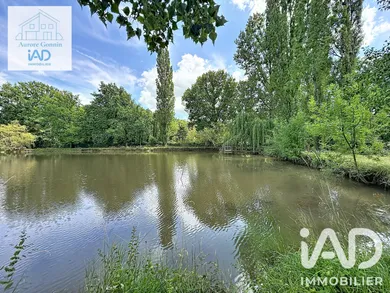 Leisure land in Chantenay-saint-imbert (58240)