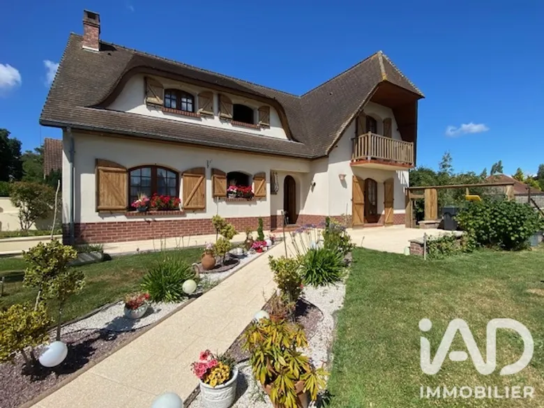Maison 6 pièces 146 m² · à Nouvion · 145,6 m² · 300 000 €