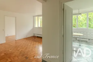 Apartment in Verneuil-sur-Seine (78480)