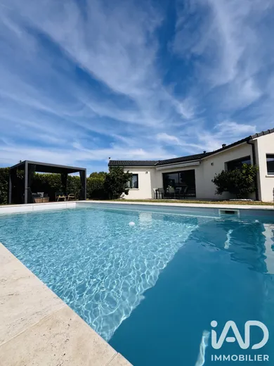 House in Saint-Seurin-sur-l'Isle (33660)
