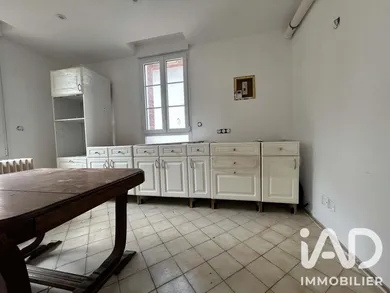 Townhouse in Lillebonne (76170)