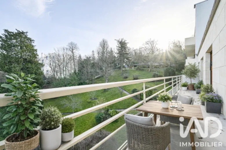 Appartement 6 pièces 121 m² · à Bougival · 121,3 m² · 440 000 €