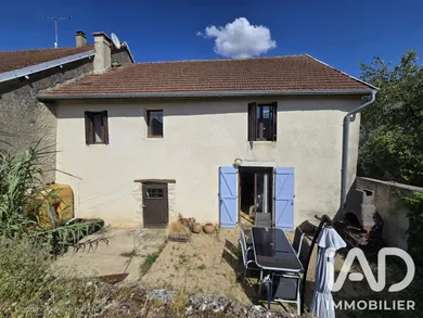 Village house in Montigny-Mornay-Villeneuve-sur-Vingeanne (21610)