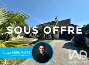 House in Crisenoy (77390)