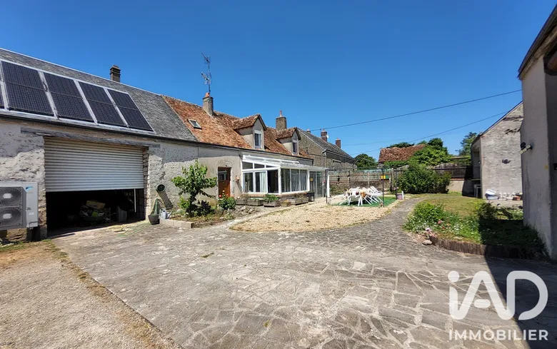 Maison 6 pièces 135 m² · à Concriers · 135 m² · 177 000 €