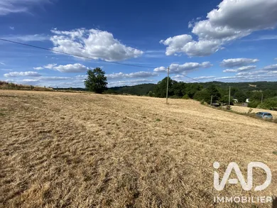 Terrain à bâtir à Chabrignac (19350)