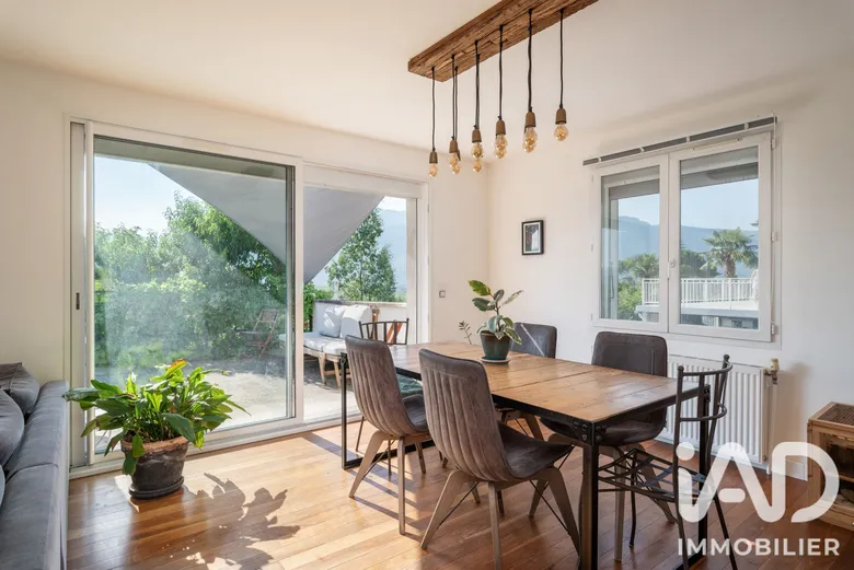 Maison 5 pièces 121 m² · à Tullins · 121 m² · 300 000 €