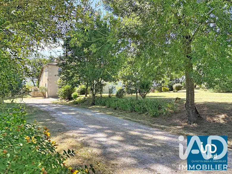 Maison 11 pièces 288 m² · à Fleurance · 288 m² · 389 000 €