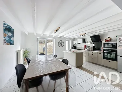 Maison de ville à Thouars (79100)