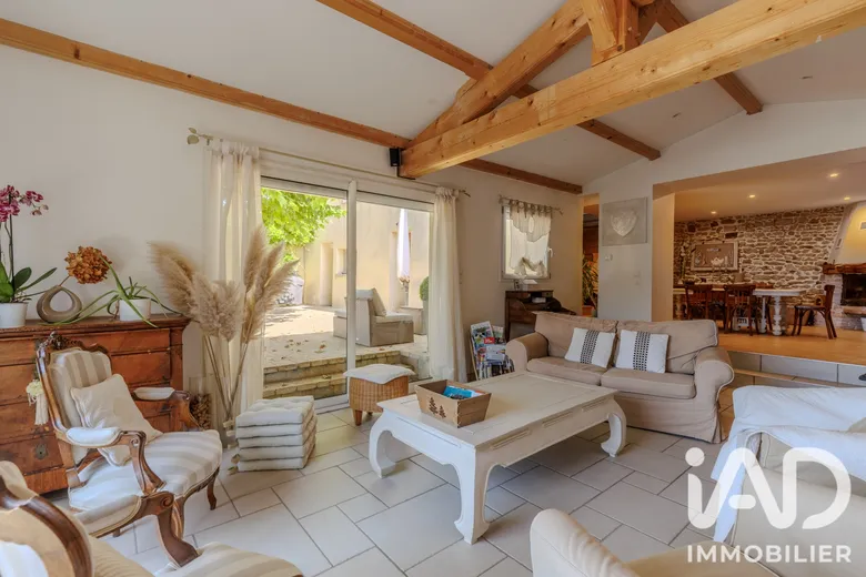 Maison 7 pièces 222 m² · à Pollionnay · 222 m² · 720 000 €