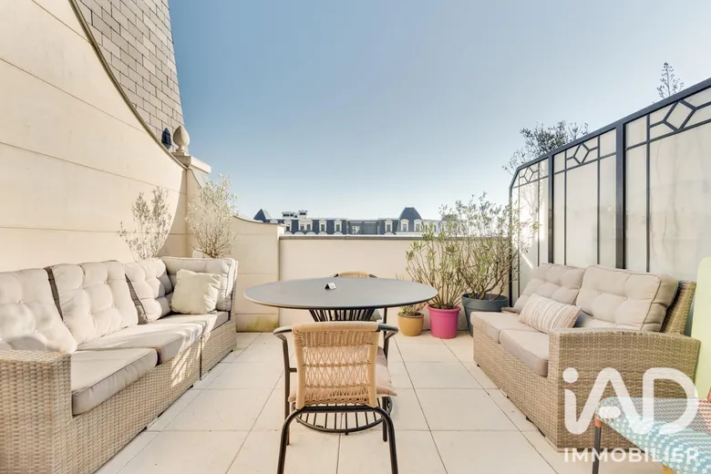 Appartement 7 pièces 136 m² · à Clamart · 136 m² · 918 000 €