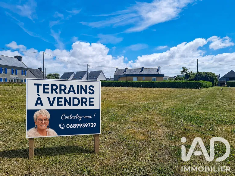 Terrain à Ploudalmézeau (29830) · 85 215 €