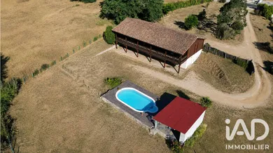 Maison traditionnelle à Chamadelle (33230)