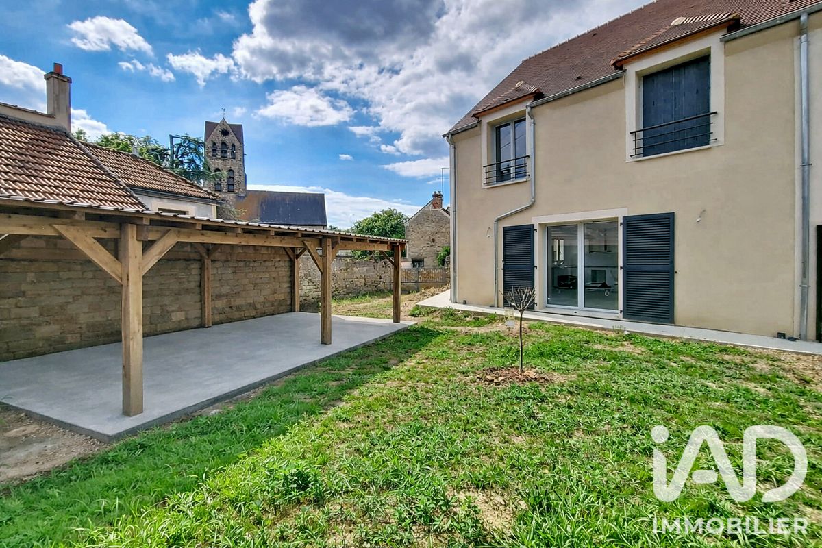 Maison traditionnelle 6 pièces de 110 m² à Briis-sous-Forges (91640)