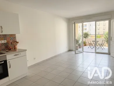 Apartment in Toulon (83100)