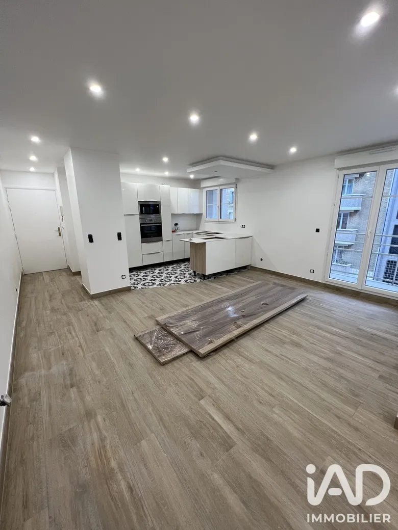 Appartement 2 pièces 45 m² · à Aubervilliers · 45 m² · 235 000 €