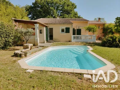 Maison traditionnelle à La Tour-d'Aigues (84240)