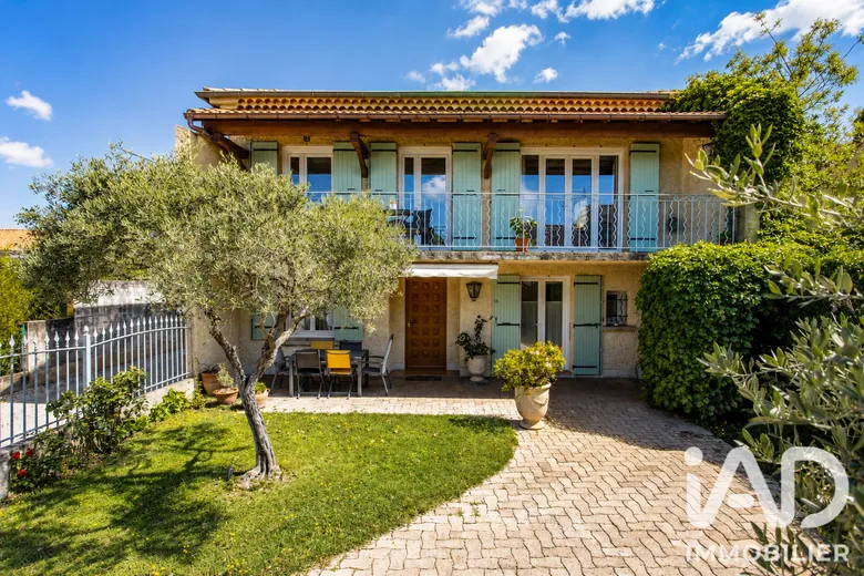 Maison 6 pièces 200 m² · à Orange · 200 m² · 349 000 €