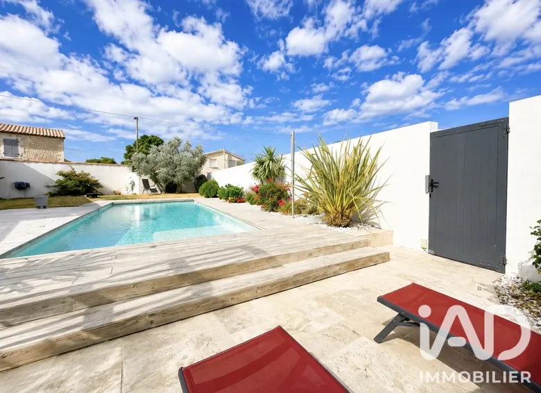 Maison 6 pièces 210 m² · à Bourgneuf · 210 m² · 693 000 €