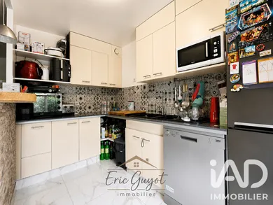Apartment in Le Plessis-Trévise (94420)
