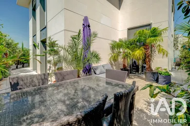 Apartment in Clichy (92110)