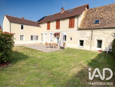 Mansion in Marolles-en-Hurepoix (91630)