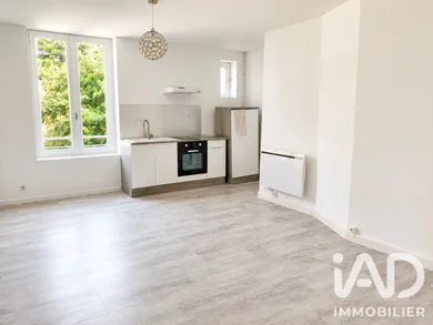 Apartment in Saint-Étienne (42100)
