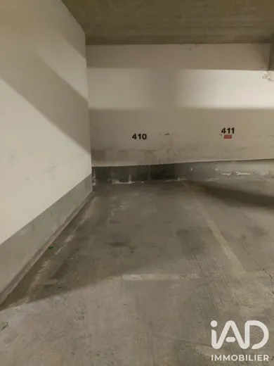 Parking à Montreuil (93100)