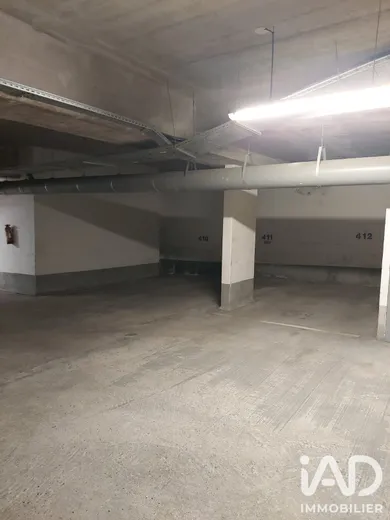 Parking à Montreuil (93100)