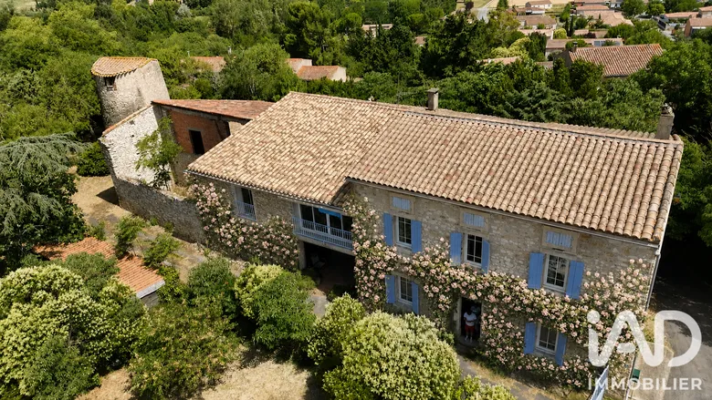 Maison 10 pièces 275 m² · à Villasavary · 274,6 m² · 210 000 €