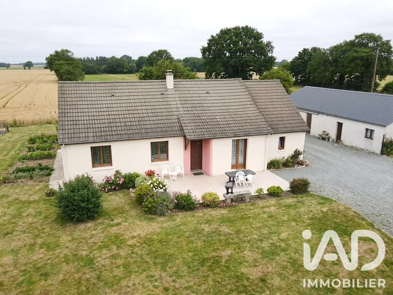 Maison 4 pièces 98 m² · à Marcillé-la-Ville · 98 m² · 185 500 €