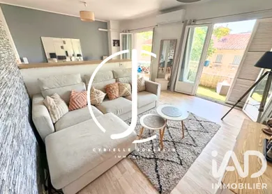 Apartment in Toulon (83000)