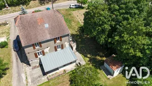 Maison de village à Orbigny-au-Val (52360)