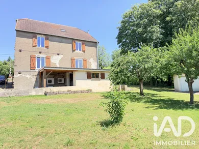 Maison de village à Orbigny-au-Val (52360)